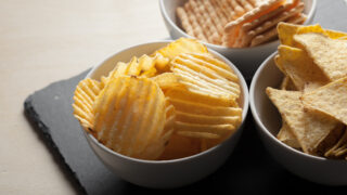 お菓子好き必見！スナック菓子とがんの関係を知らないと後悔するかも？